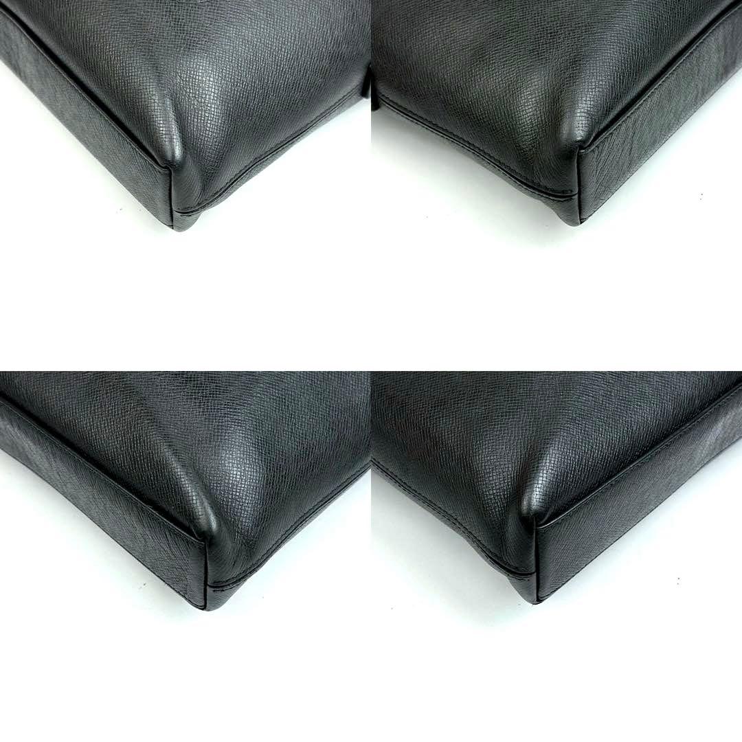 ネエさん ルイヴィトン タイガ グリゴリ メッセンジャーPM M30238