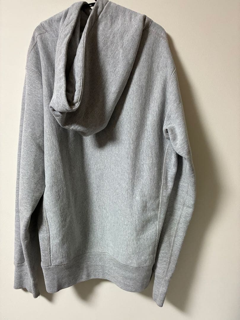 supreme グレー　パーカー