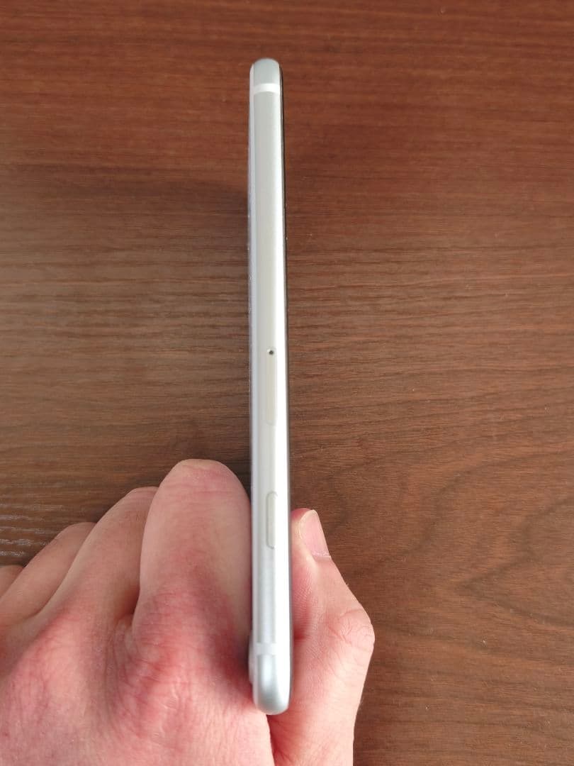 スマートフォン本体 Apple iPhone SE2 3