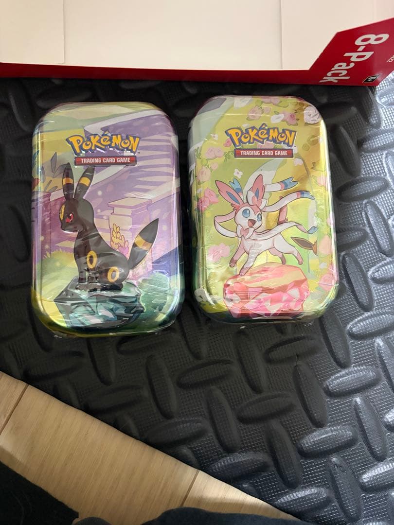 海外限定　mini tin缶　未開封２種セット　ブラッキー＆ニンフィア