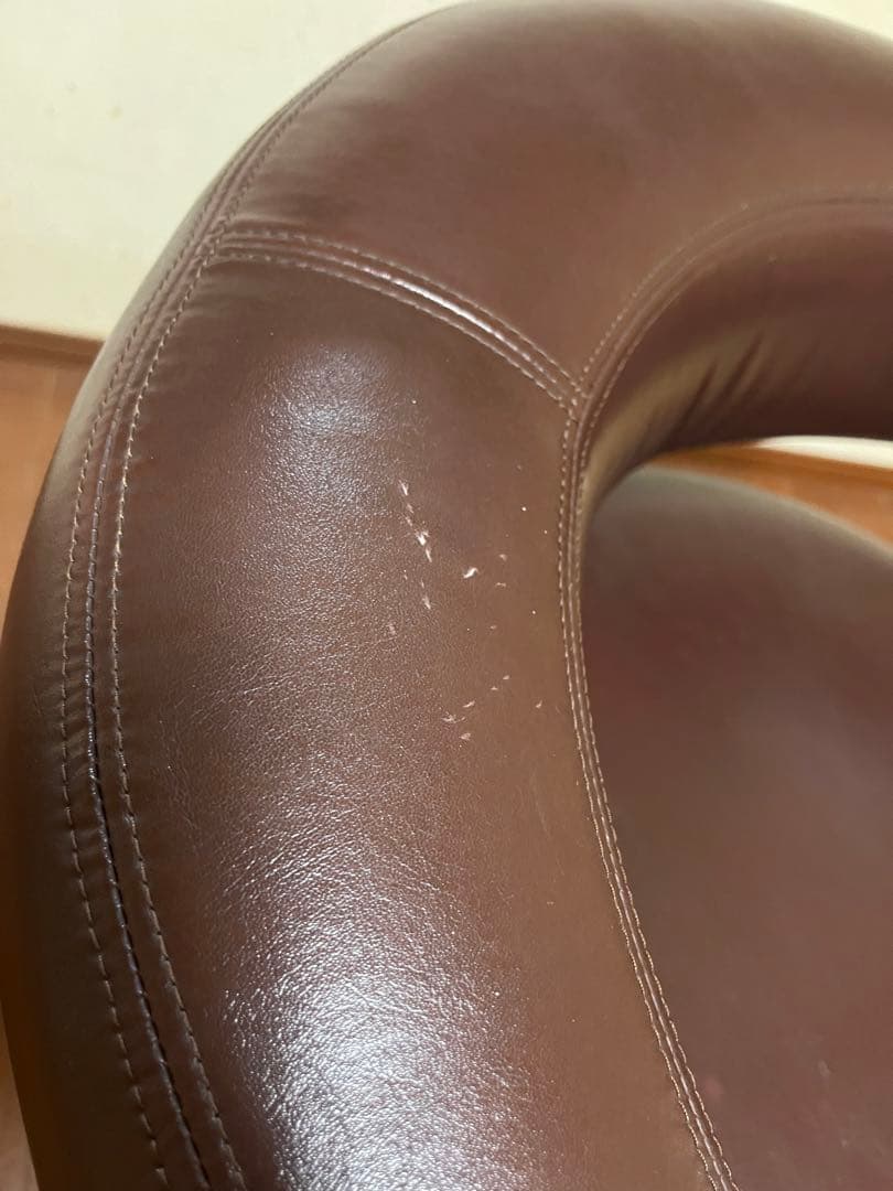 【すし　MOBILIA】　モビリア　革シングルソファ　日本創業①