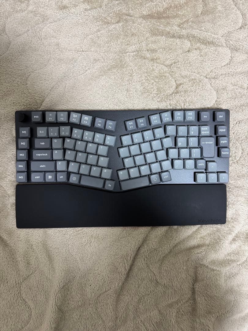 KEYCHRON K15 MAX ワイヤレスキーボード & シリコンパームレスト