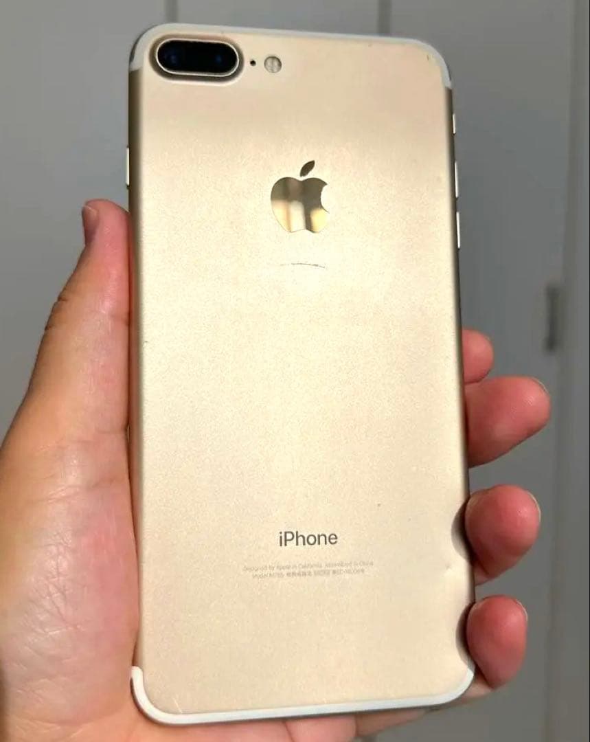 【SIMフリーDE残責制限無】iPhone7 Plus 32GB GOLD