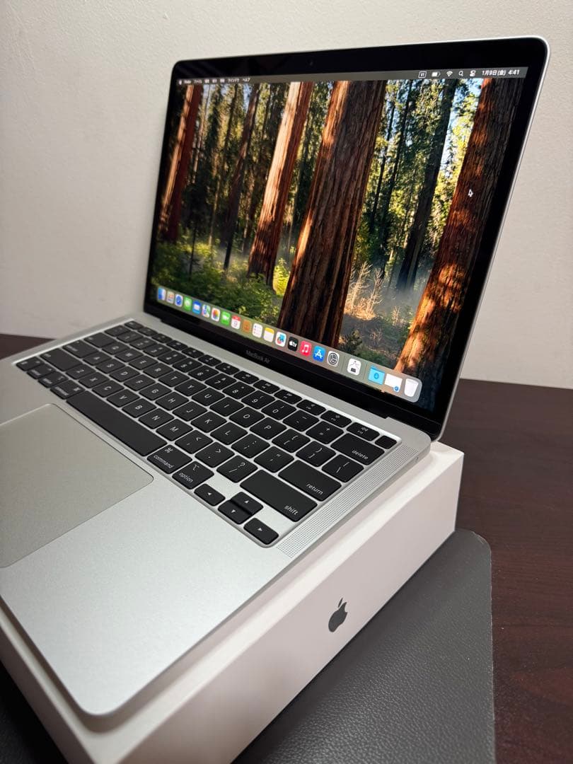 MacBook Air 2020。M1。16GB。