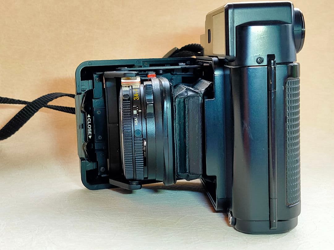 フィルムカメラ FUJI GS645 Professional