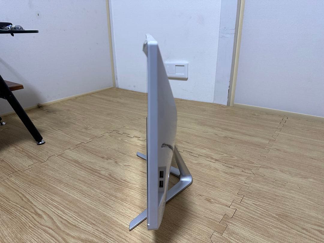 液晶一体型　キーボード・マウス・Wi-Fiルーター付き