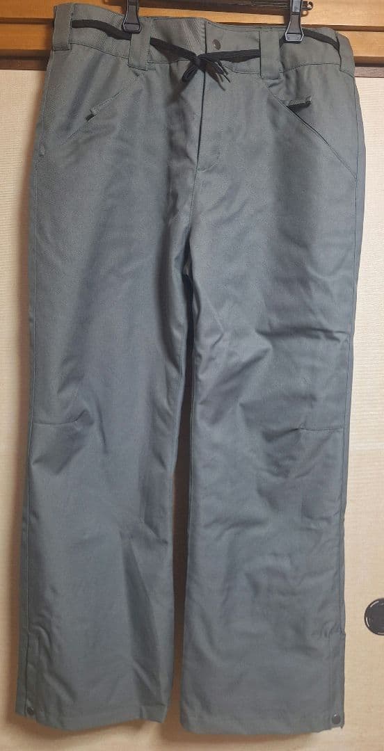 新品未使用　スキースノーボードウエア　ジャケットとパンツセット　XL