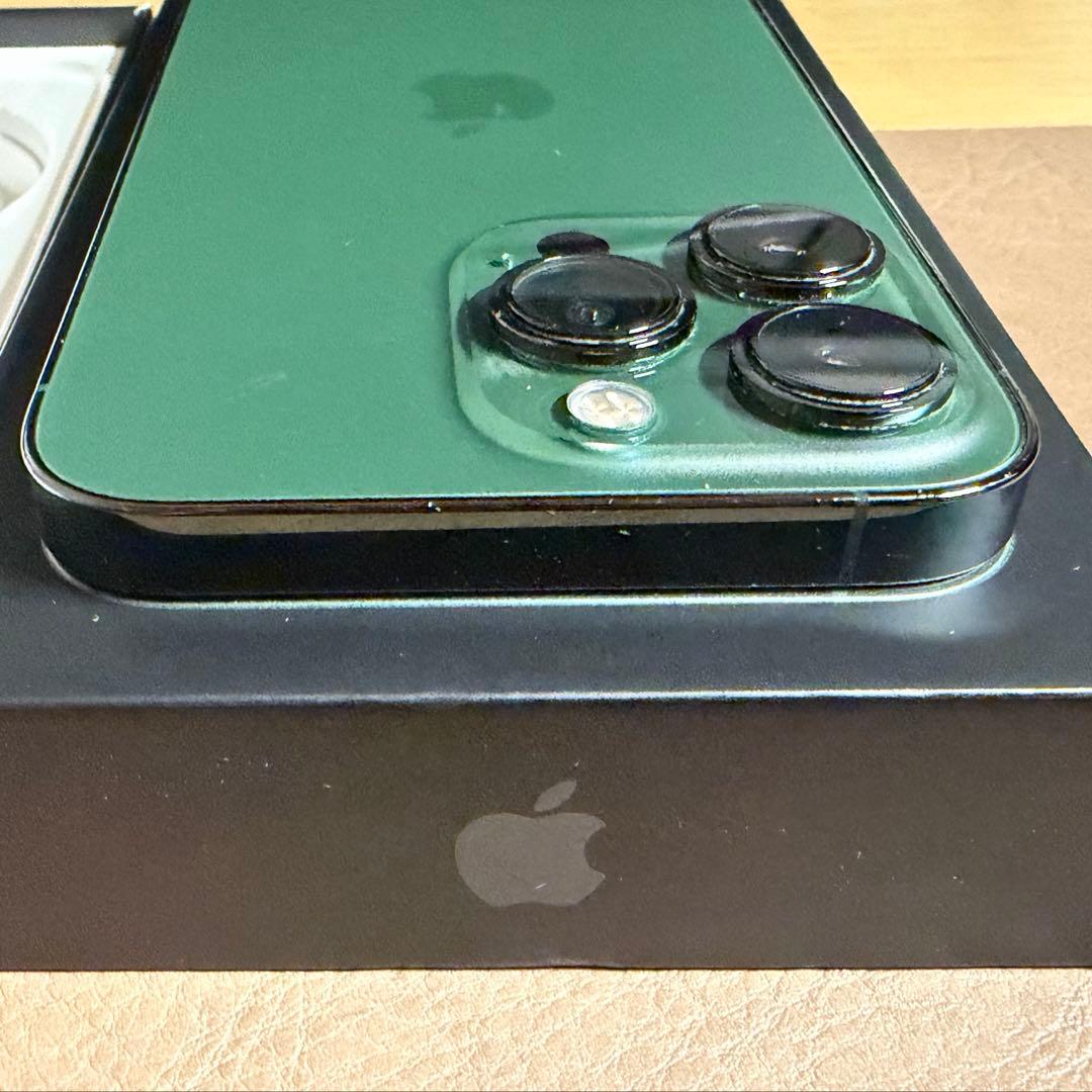 iPhone 13 Pro 256GB アルパイングリーン バッテリー90%