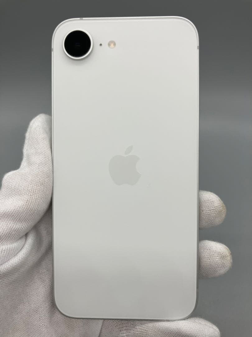 m*能様 iPhone16e 128GB ホワイト MD1R4J/A【1937