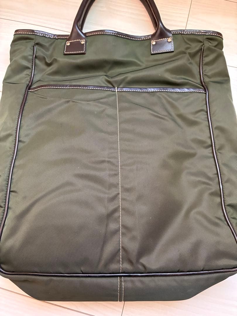 フェリージ　黒✖️オリーブ系トートバック　ビジネスバック