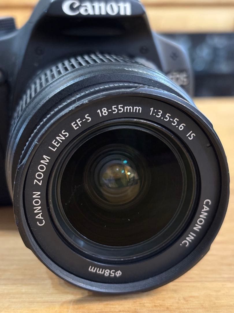 Canon デジタル一眼 EOS kiss X3 ズームレンズ付き　ジャンク