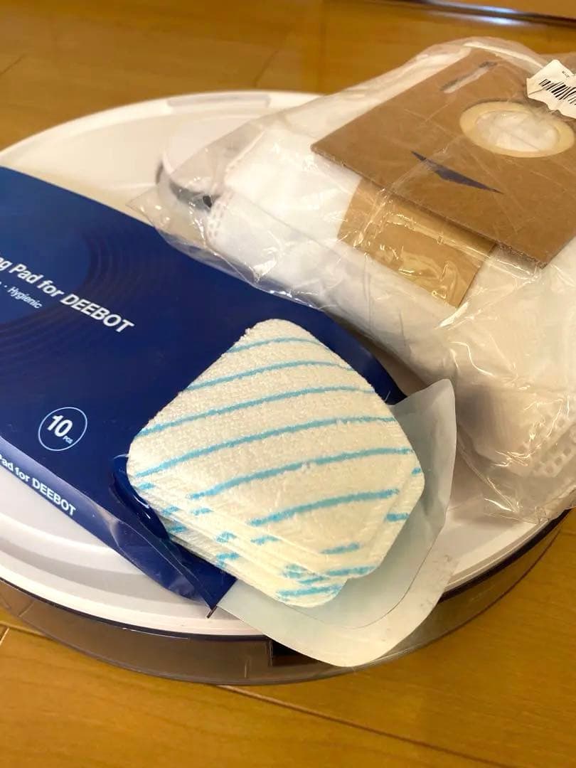 ECOVACS DEEBOT N8 PRO+ 本体と取扱説明書、付属品