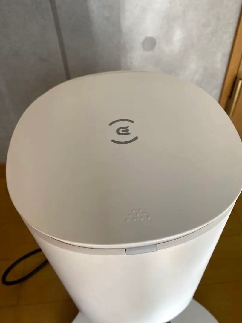 ECOVACS DEEBOT N8 PRO+ 本体と取扱説明書、付属品