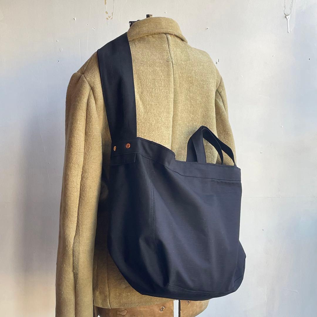 【2way仕様】ニュースペーパーバッグ　トートバッグ　ビンテージ　ブラック