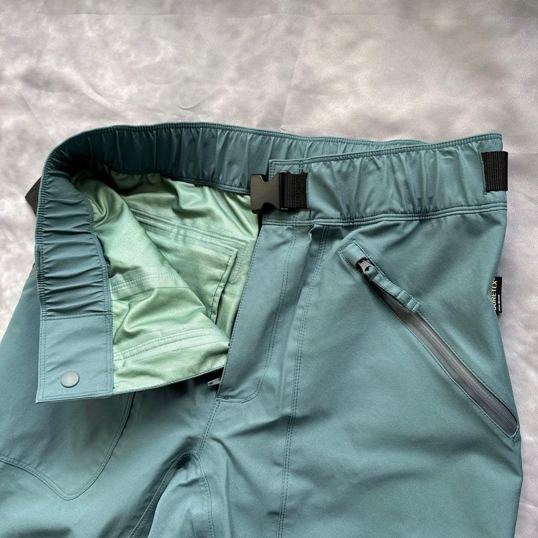 極美品　H.I.D　ゴアテックス　ハイパーイリュージョンデザイン　メンズ　M