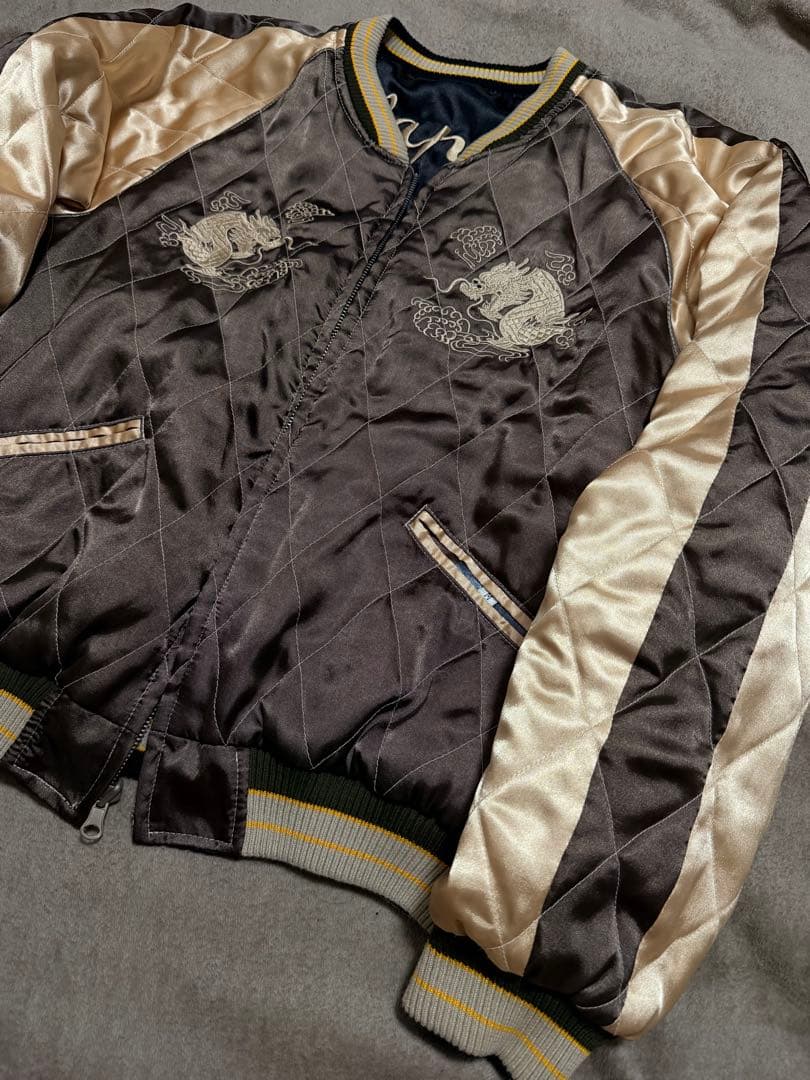 ２面用 DRAGON 龍虎 日本限定 スカジャン unisex サテン 美品