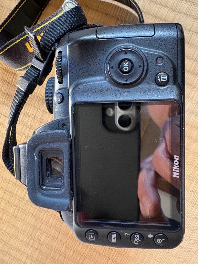 Nikon D3000 デジタル一眼レフカメラ　レンズ二個付き