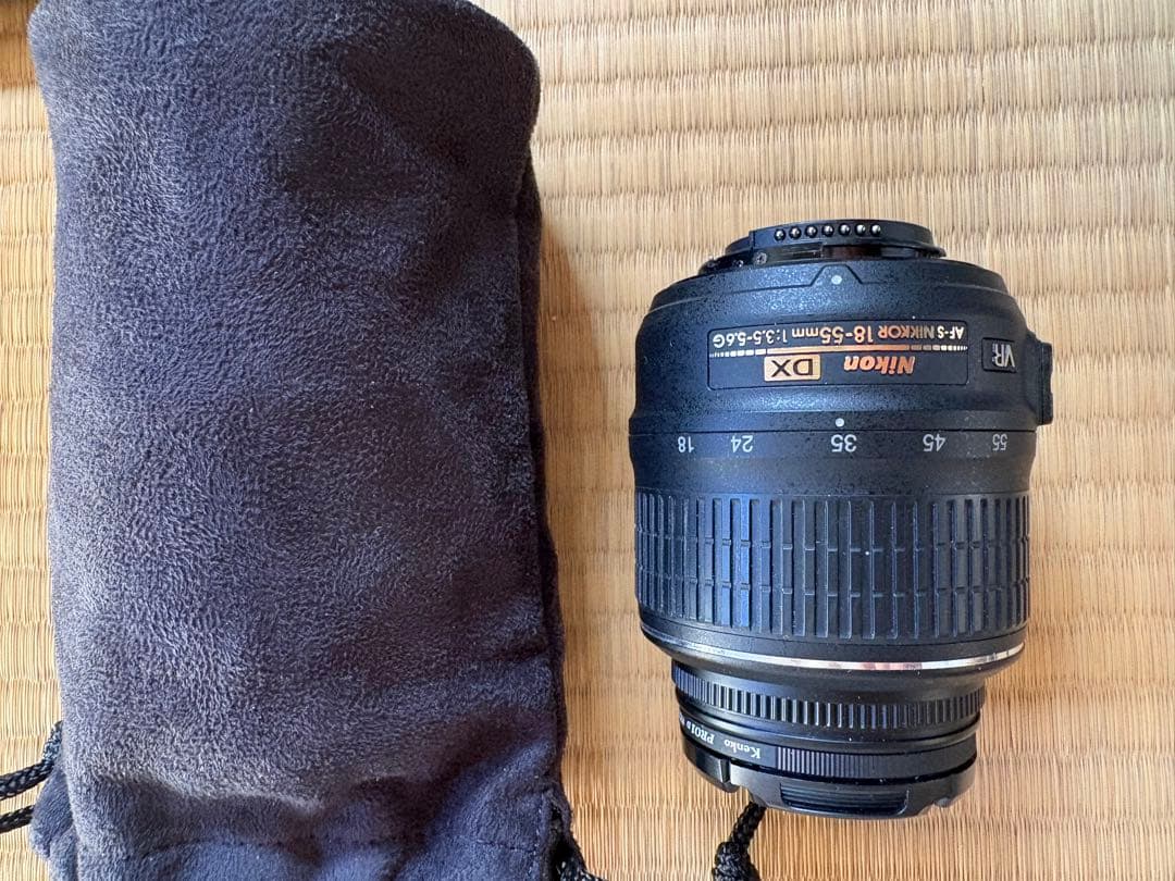 Nikon D3000 デジタル一眼レフカメラ　レンズ二個付き