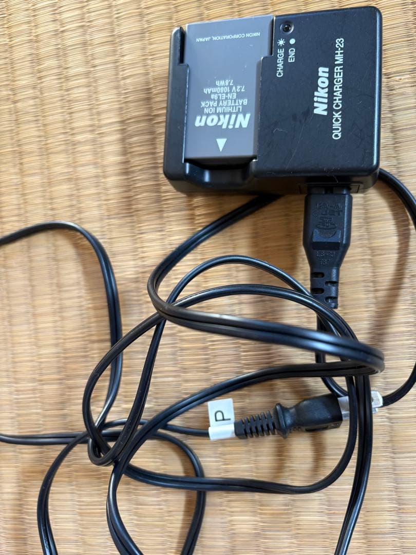 Nikon D3000 デジタル一眼レフカメラ　レンズ二個付き