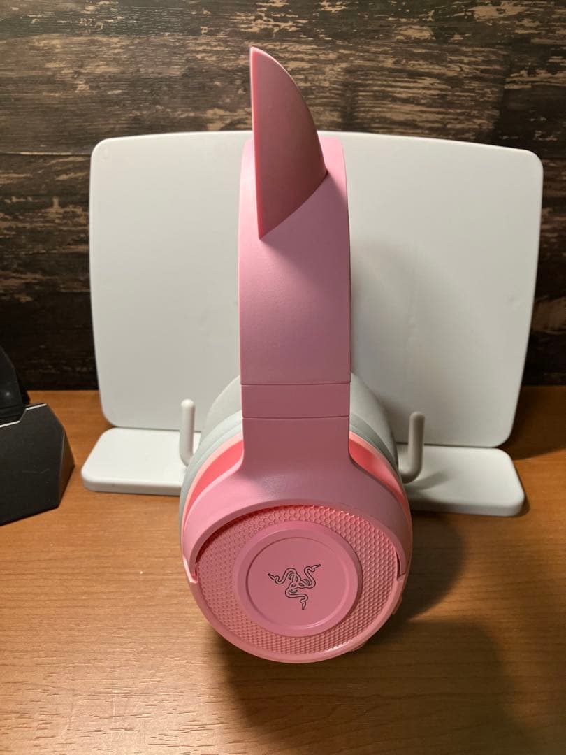 ヘッドホン Razer Kraken BT Kitty Edition