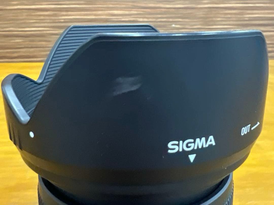 シグマ　ズームレンズ　24-135mm　1:2.8-4.5　ポーチ・フード付き