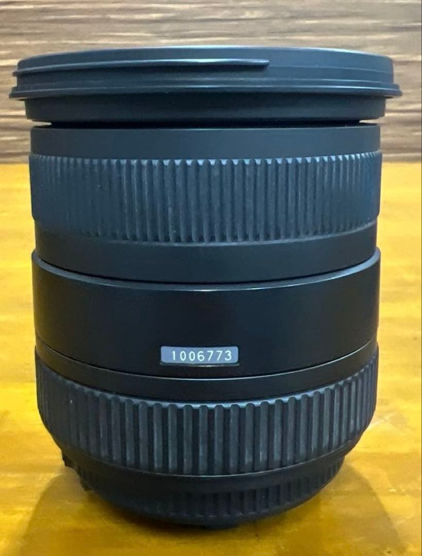 シグマ　ズームレンズ　24-135mm　1:2.8-4.5　ポーチ・フード付き