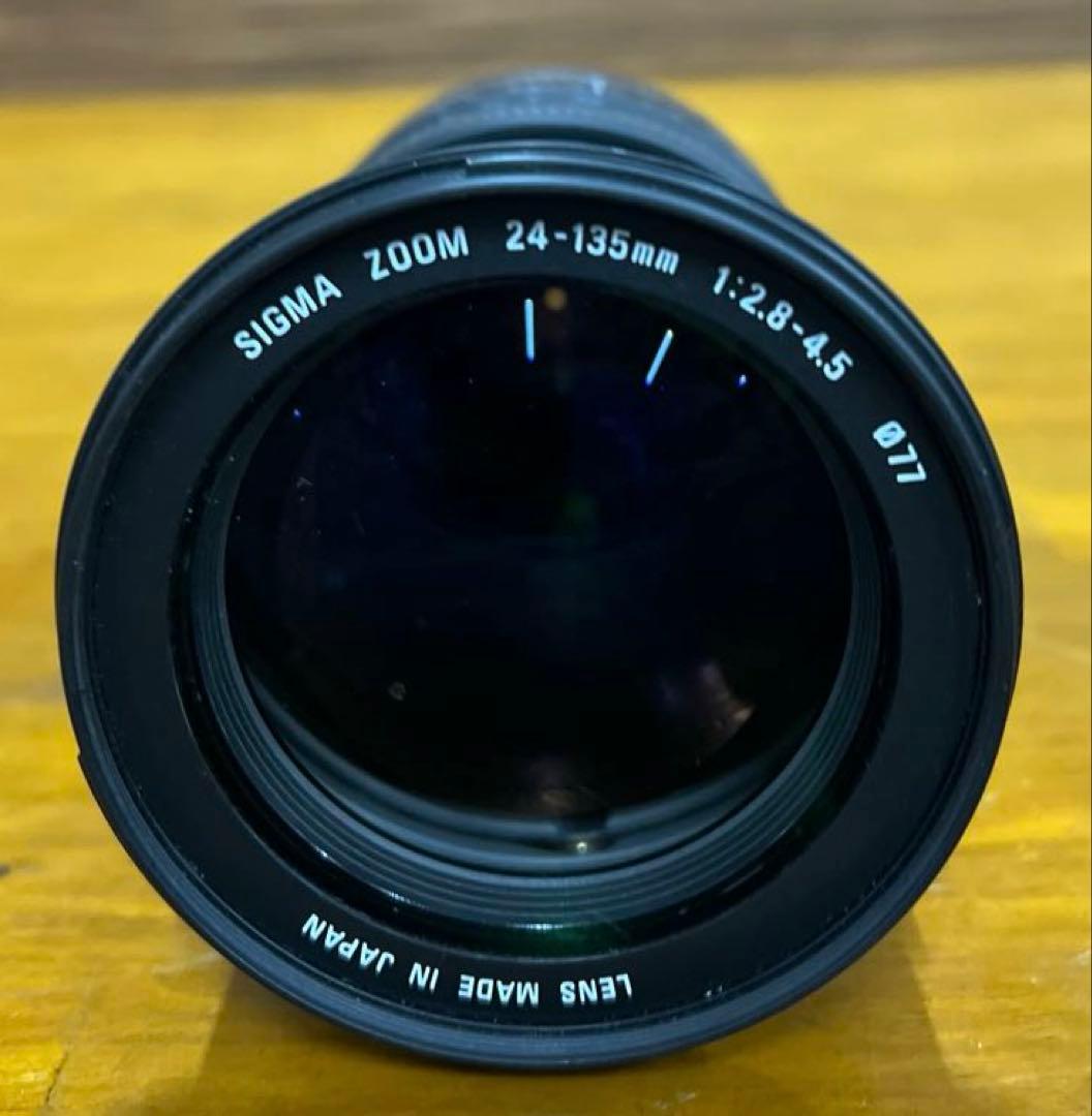 シグマ　ズームレンズ　24-135mm　1:2.8-4.5　ポーチ・フード付き