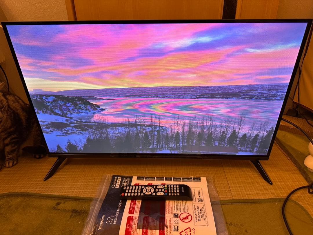 2025年製未使用に近い！山善　Qriom　32型 テレビ　QRTN-32W2K