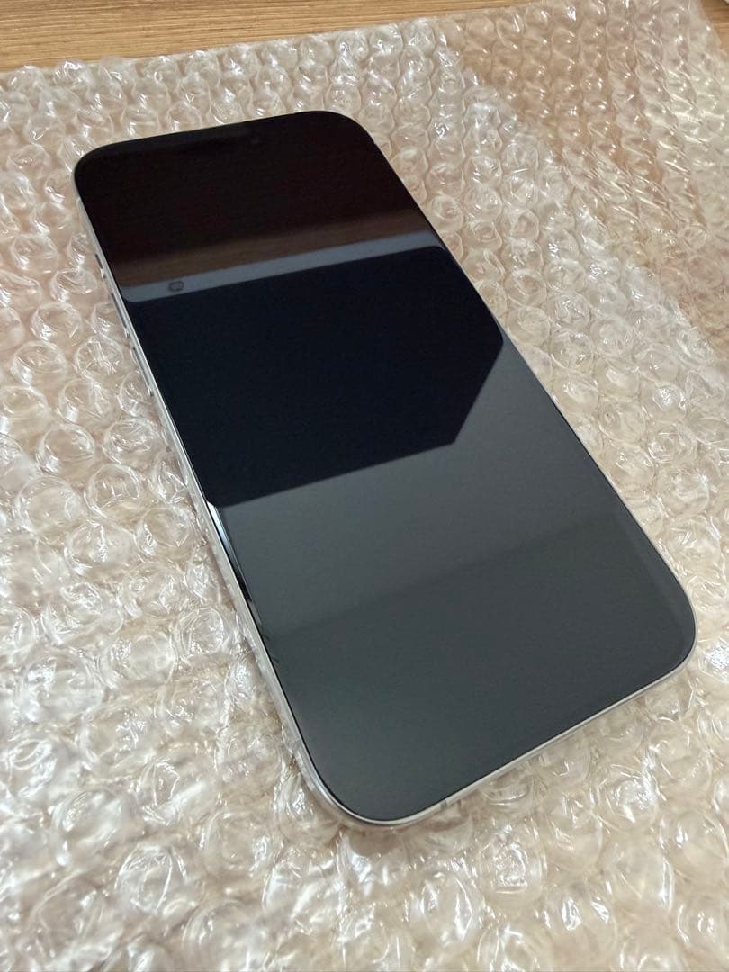 【本日中に出品停止】iPhone 15 Pro 128GB 最大容量100%