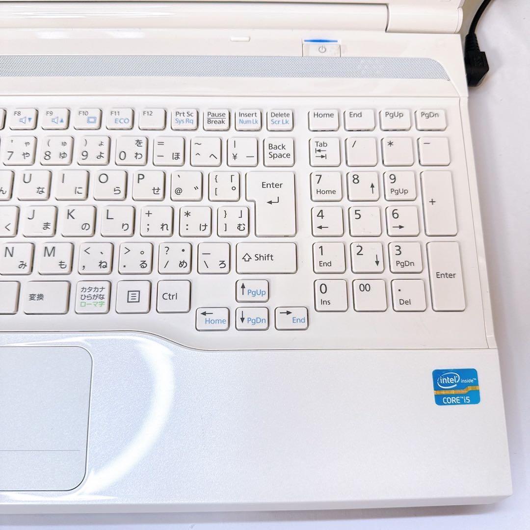 格安❤️富士通ホワイトノートパソコン‼️ネットや事務に！Windows11！