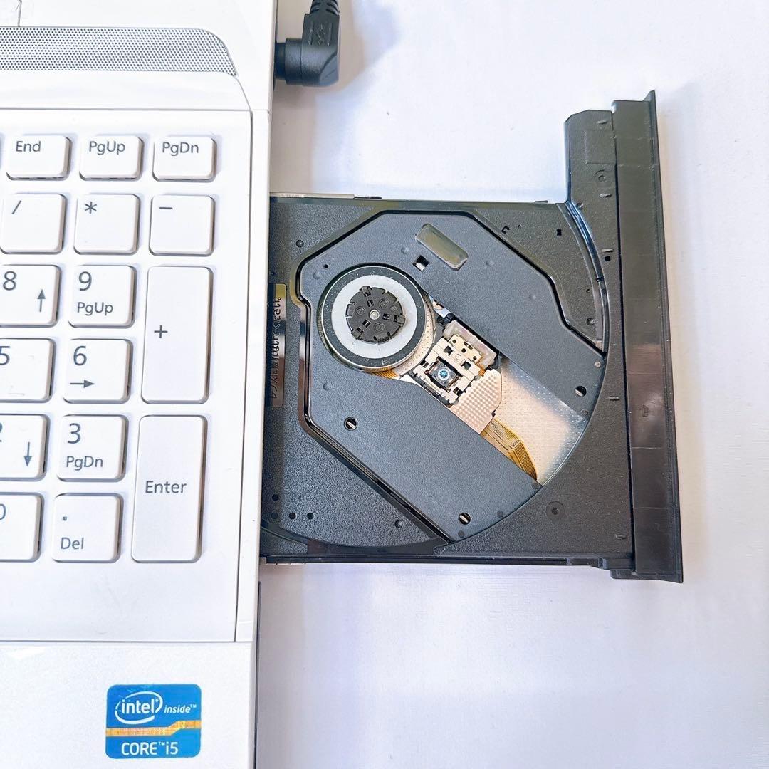 格安❤️富士通ホワイトノートパソコン‼️ネットや事務に！Windows11！