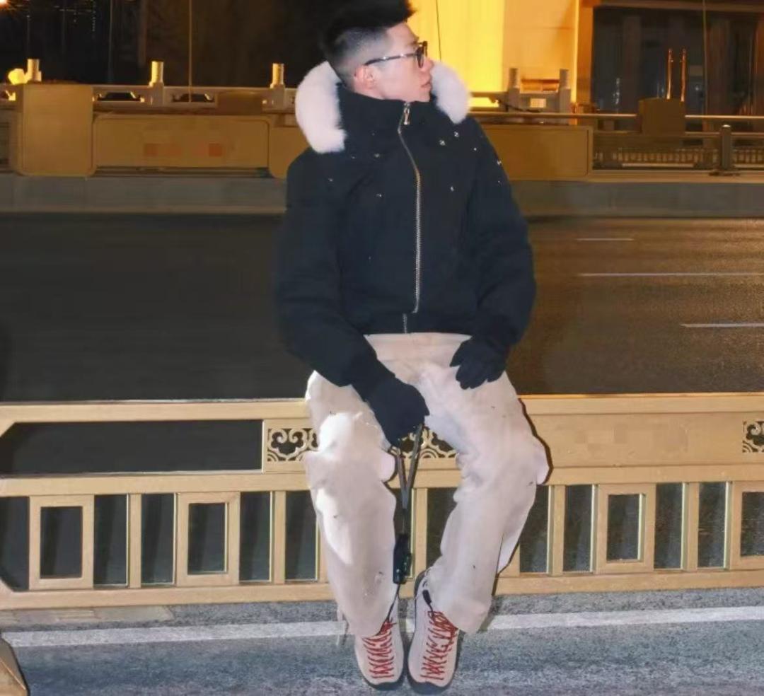 極希少✨ブラックダウンジャケット~~~