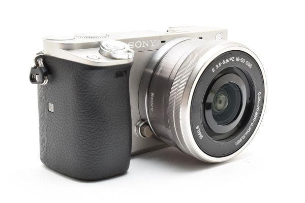 【美品】ソニー SONY α6000 レンズセット 《ショット数553回》