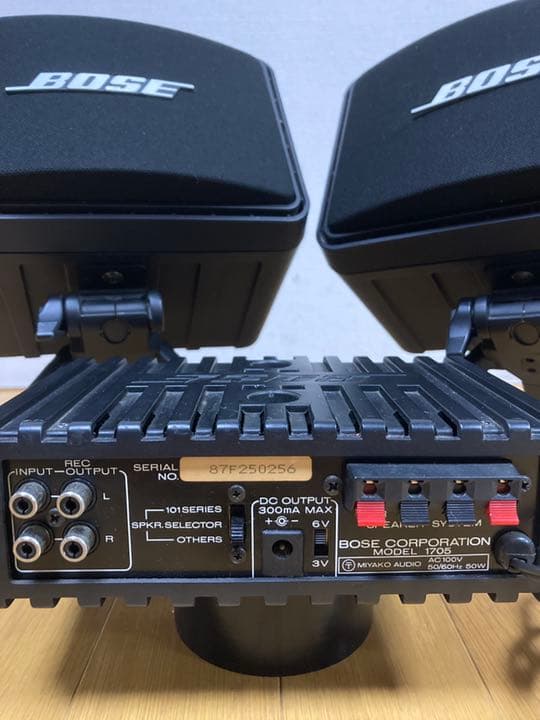 BOSE111ADと1705アンプのセット　KENWOODミニ3脚付