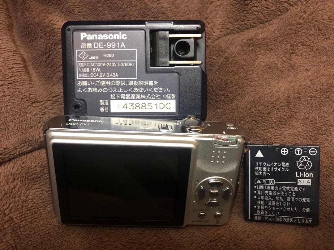【美品】Panasonic DMC-FX7 コンパクトデジタルカメラ