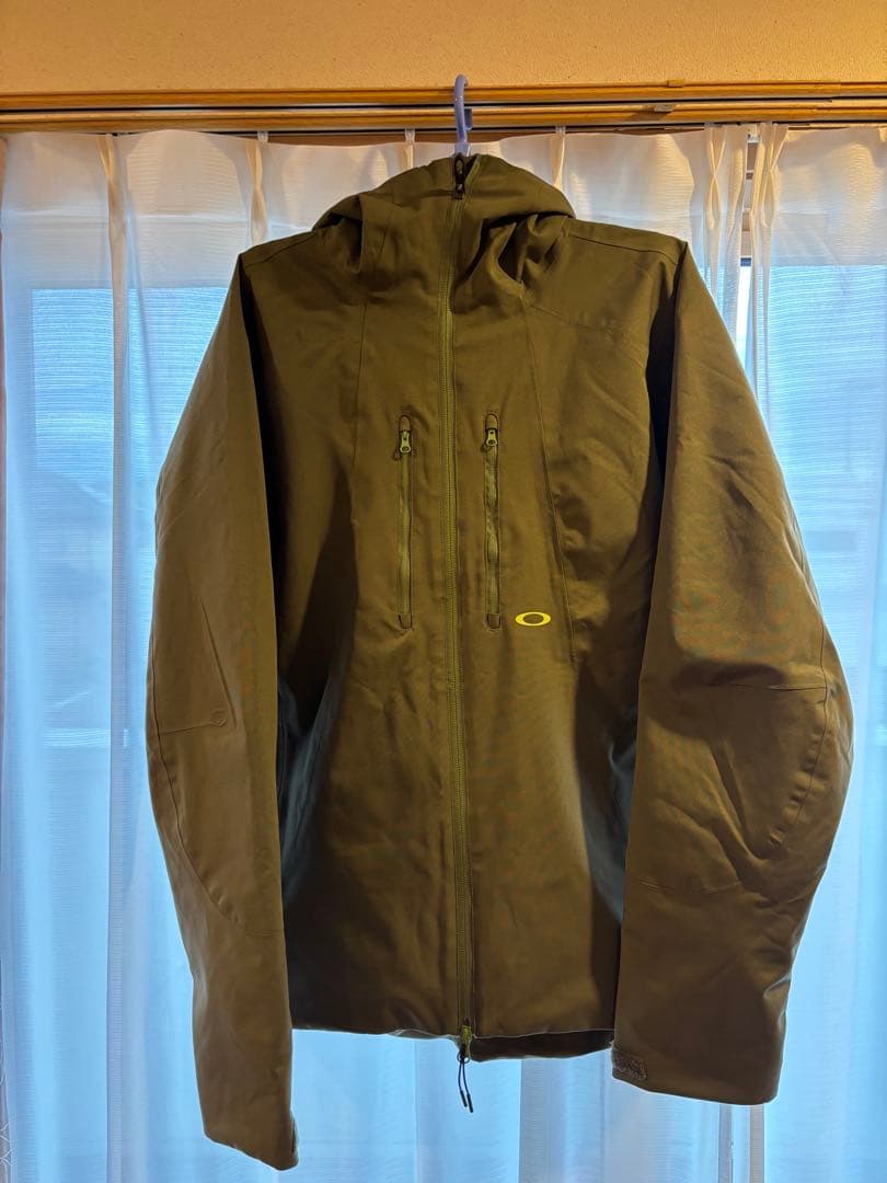 Oakley フード付きジャケット New Dark Brush