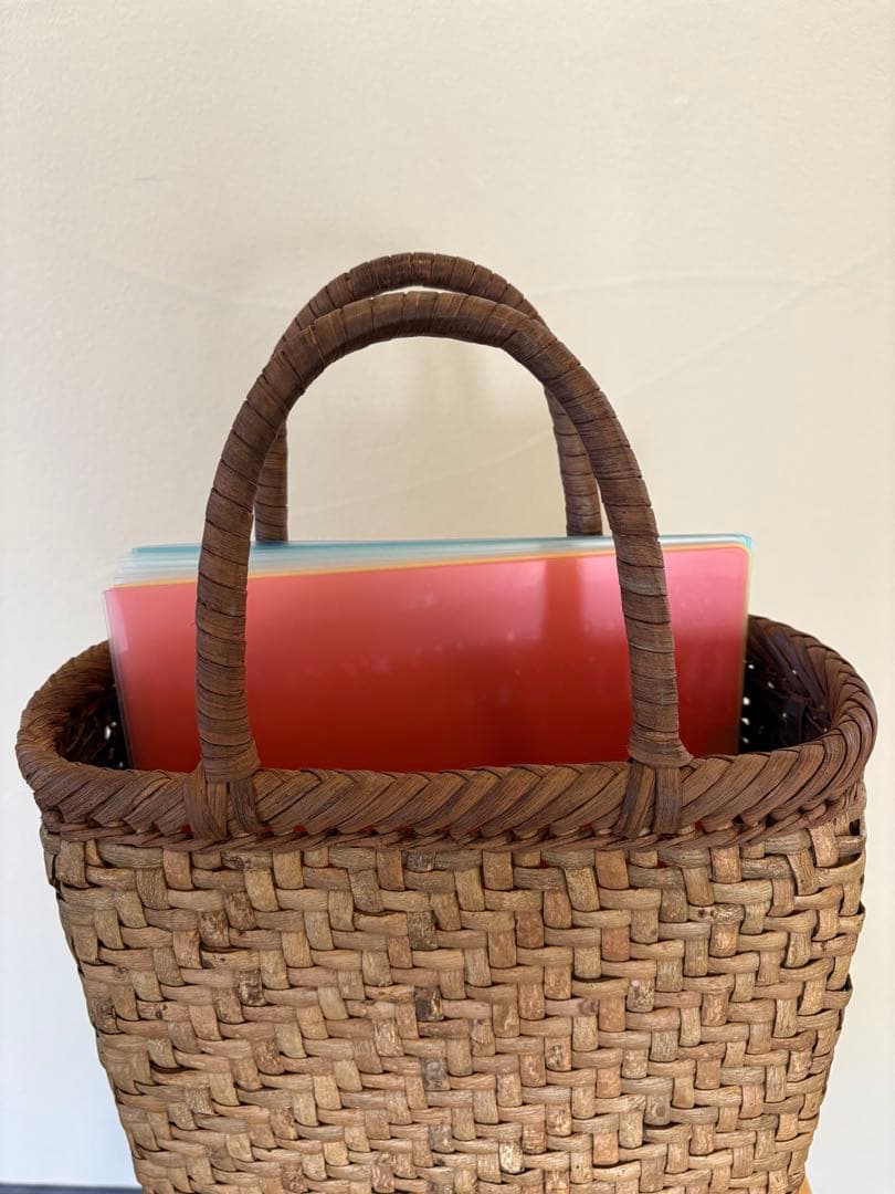 かごバッグ　くるみ（持ち手は山葡萄）民藝
