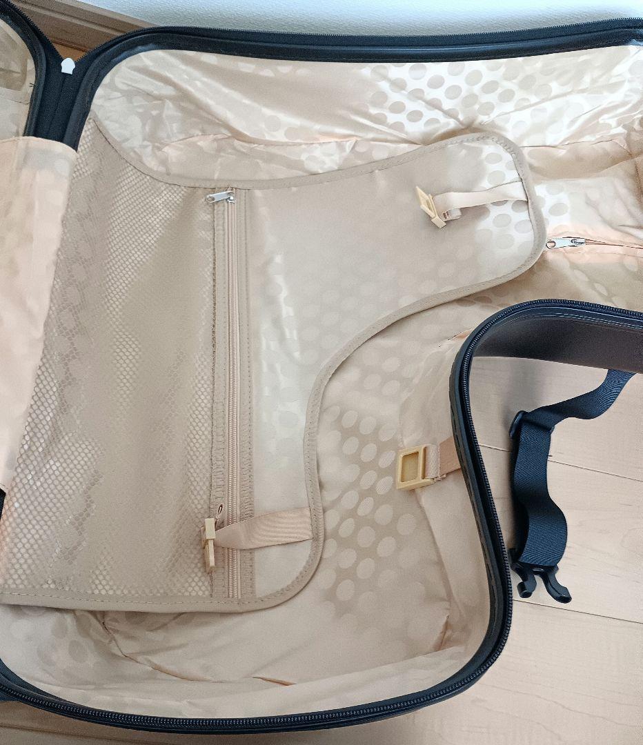 子供が乗れるキャリーケース黒 キッズトラベル　キャリーケースM