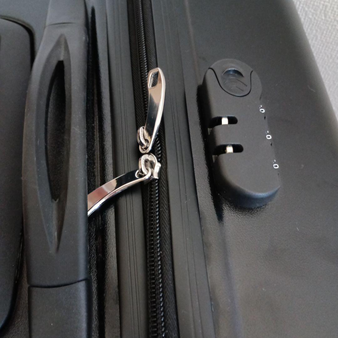 子供が乗れるキャリーケース黒 キッズトラベル　キャリーケースM