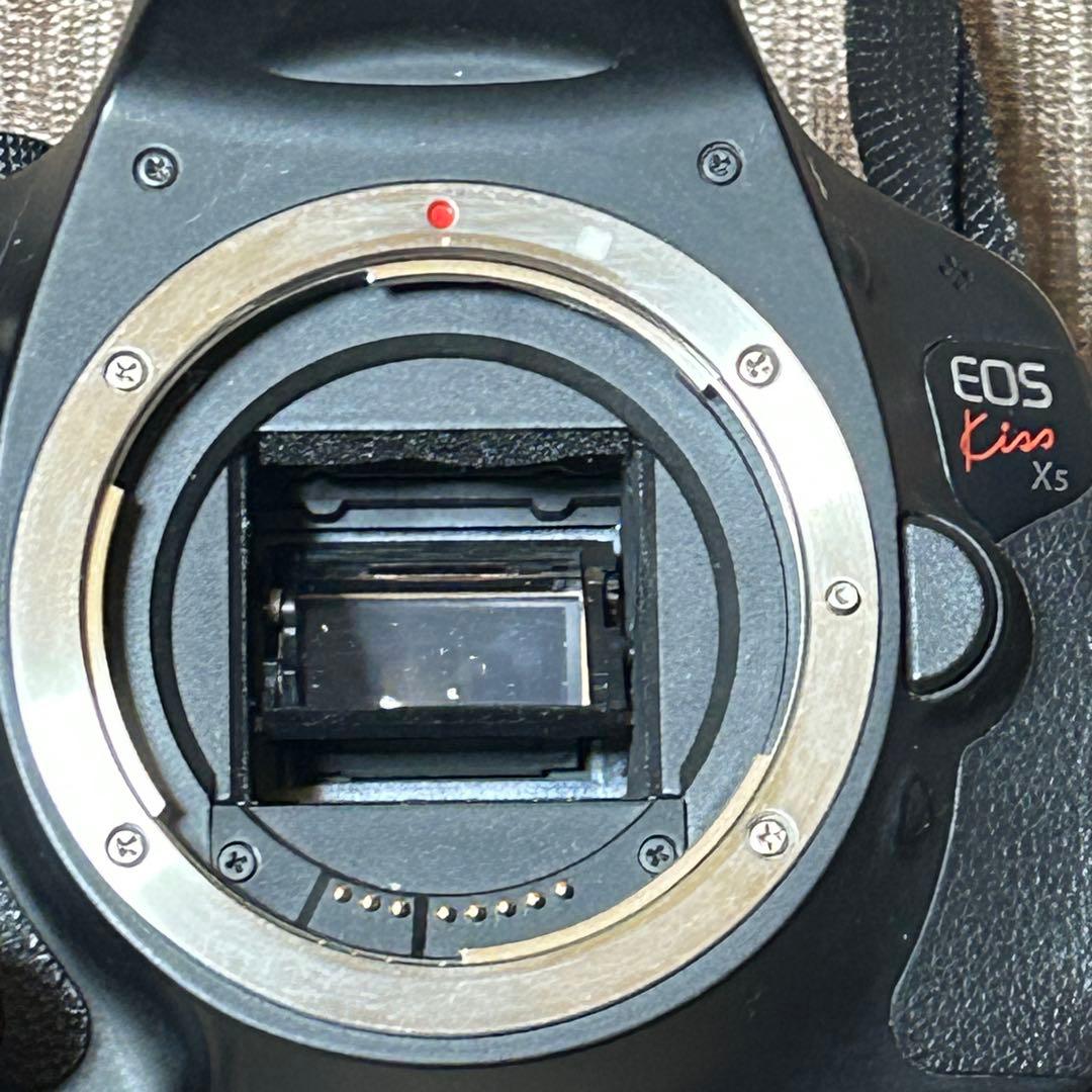 稼働品　Canon EOS kiss X5 レンズキット　充電器・電池　付属