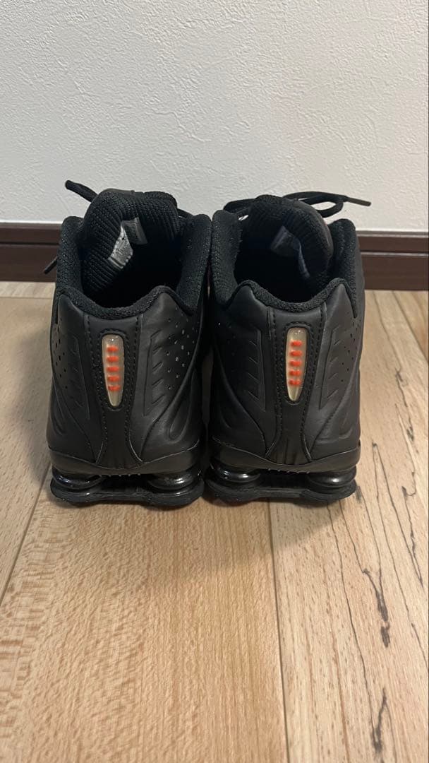 Nike Shox r4 ブラック 26.5