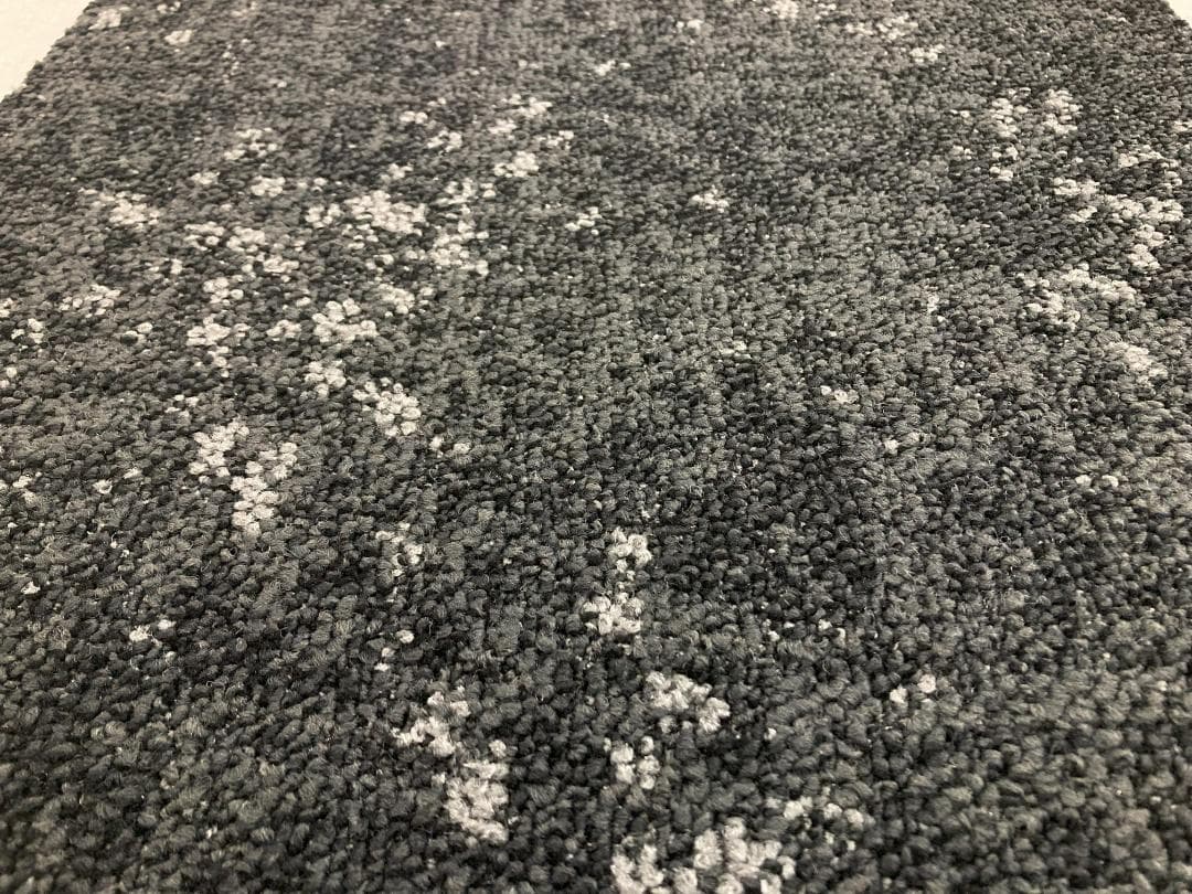 フルート　タイルカーペット　新品・未使用　国内メーカー　アウトレット