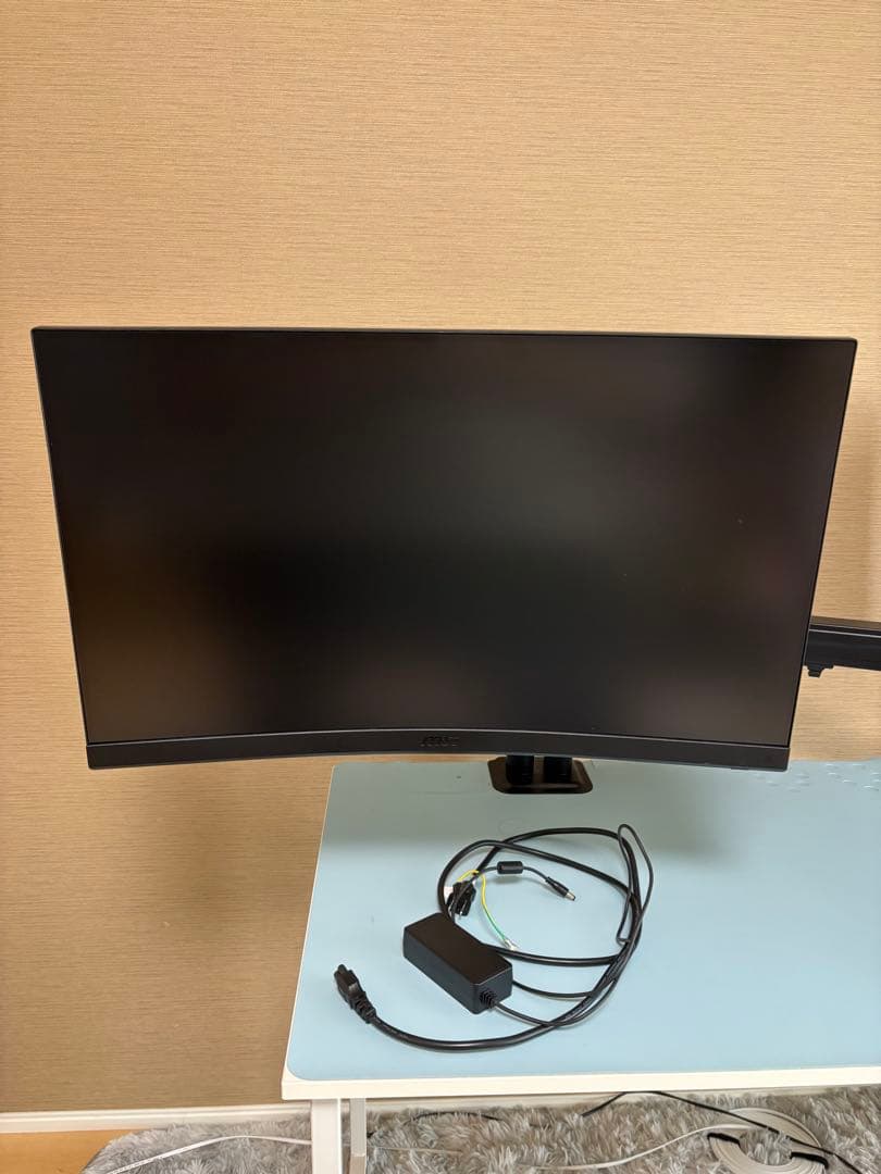 MSI G27C4 湾曲ゲーミングモニター