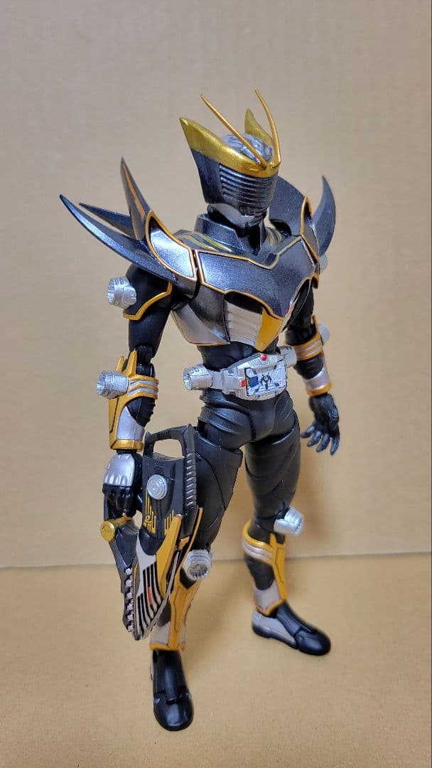 S.H.Figuarts 仮面ライダーリュウガサバイブ 仮面ライダー龍騎