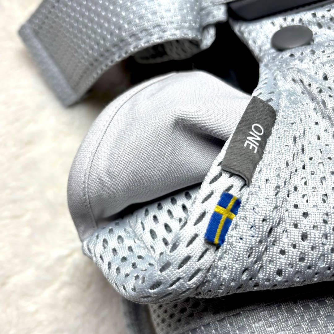 【極美品】 BABYBJÖRN ワンカイエアー　抱っこ紐　シルバー