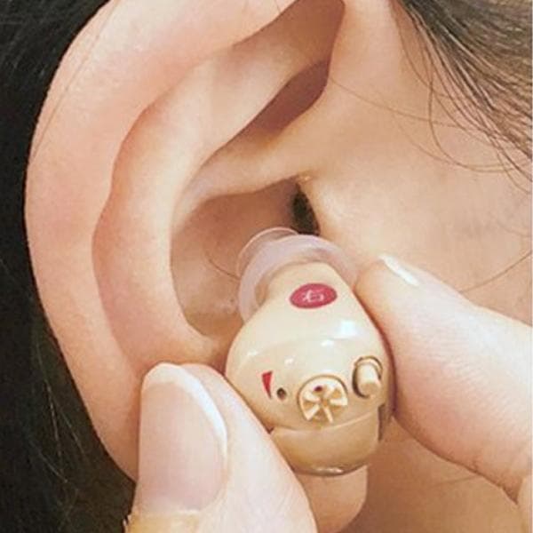 Nikon補聴器 NEF-10 両耳用セット　専用電池2パックつき