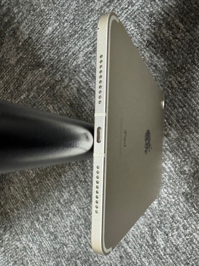 Apple iPad 第6世代 wifi セルラー 10.2インチ シルバー