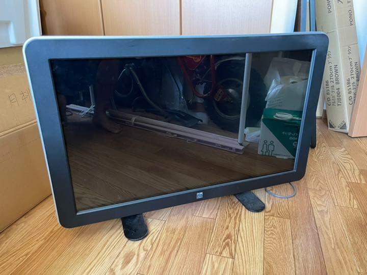 ELO 32型液晶ディスプレイ　タッチパネル