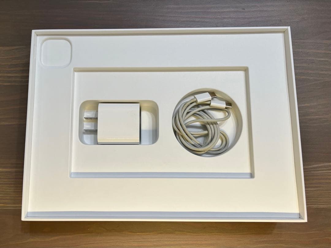 iPad本体 iPadPro11 & KeyboardFolio & AirPodsPro