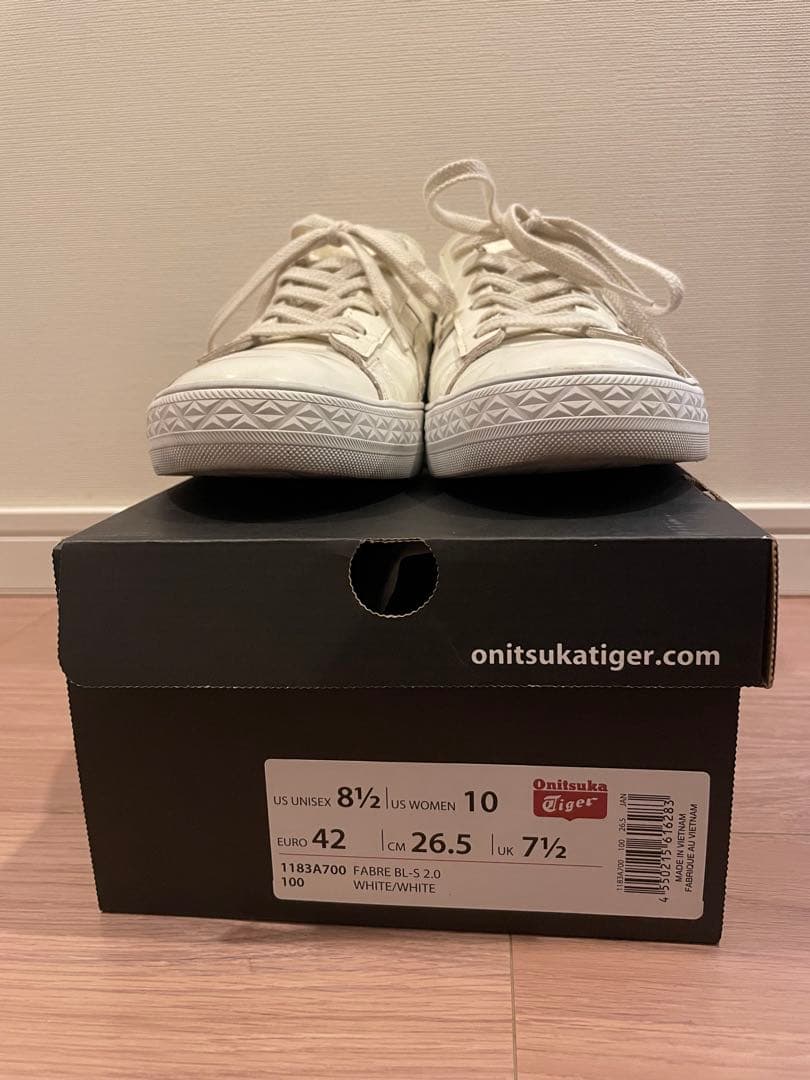 Onitsuka Tiger オニツカタイガー FABRE ホワイトスニーカー